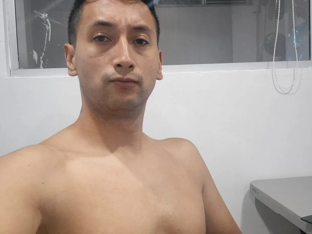 StraightAlex0710 অ ফলাইন XXX চ্যাট