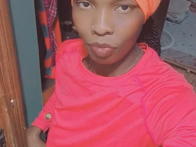 pretty_sandie