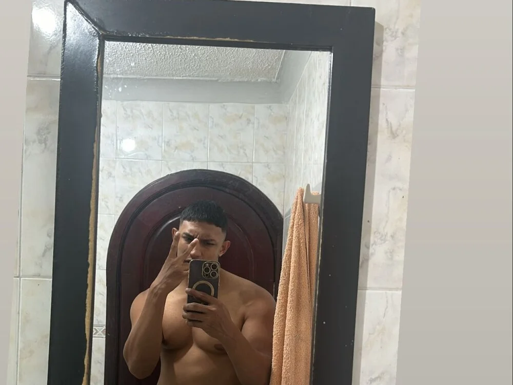 Dany_Big_Cock's Offline XXX Chat