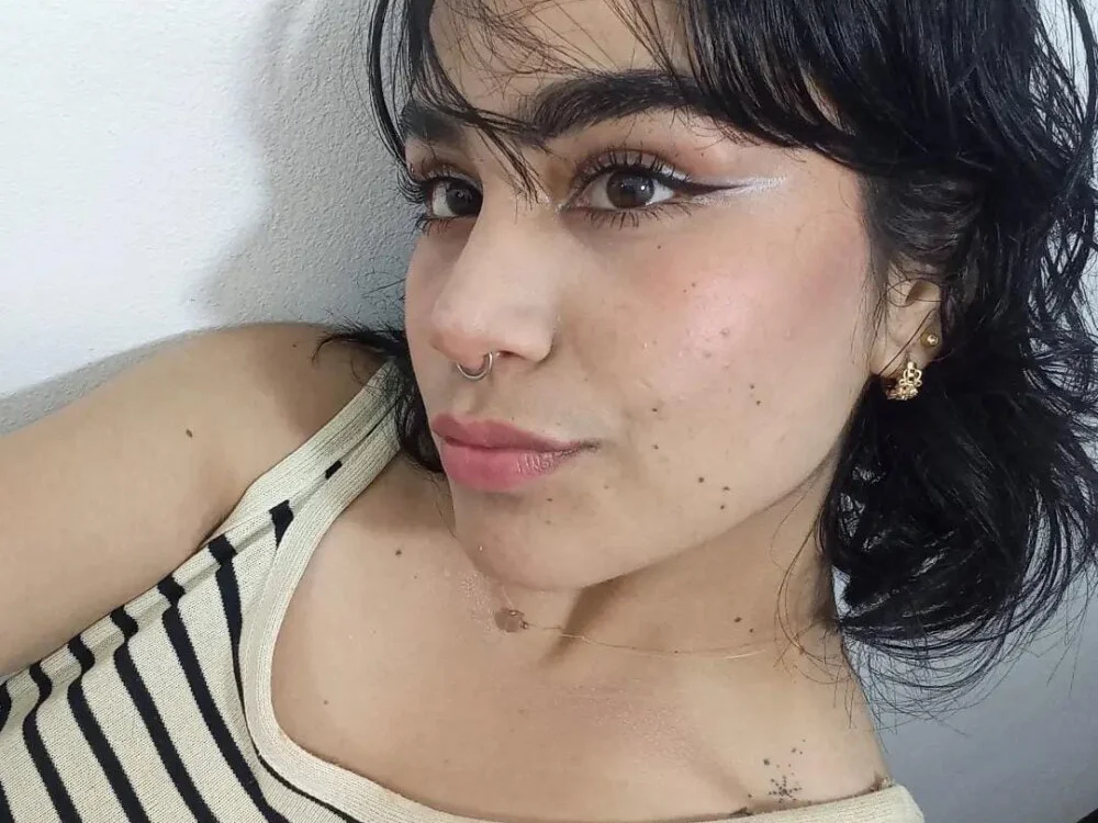 zyle_boobsのオフラインXXXチャット