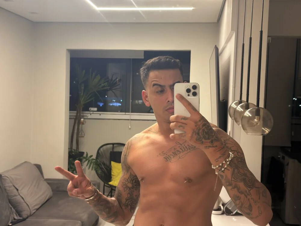 senninha13's Offline XXX Chat