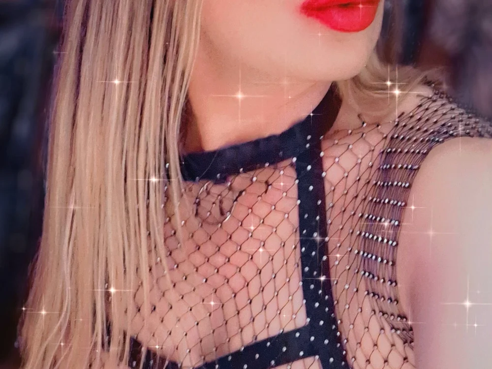 Karina_Blonde_Exclusive 离线XXX聊天