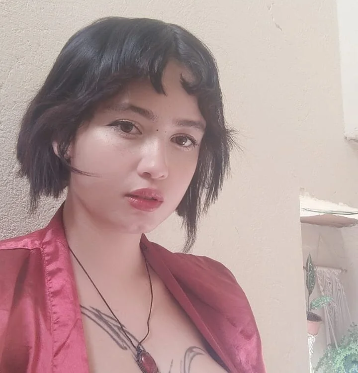 addison_avery Offline XXX-chat