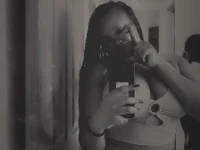 PrettyNyra's webcam live show