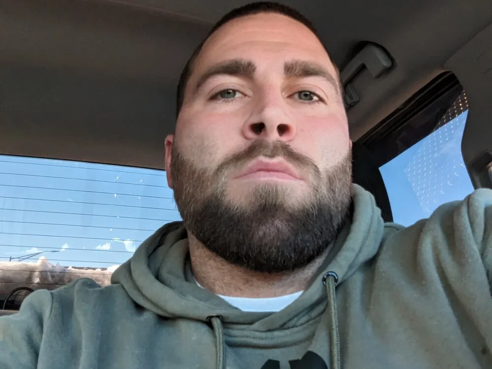 jwiththethickone413's Offline XXX Chat