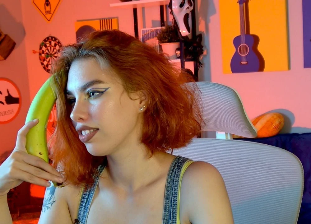 SeraphineDuskryn's Offline XXX Chat
