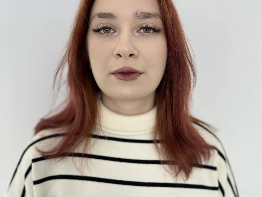 NoraHornf's Offline Chat Room