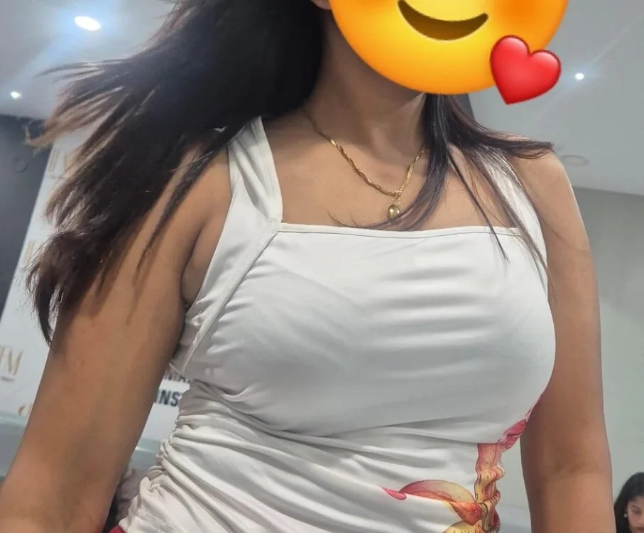 Deepali095's Offline Chat Room