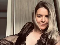 naughtyhollyxxxx 라이브 XXX 채팅