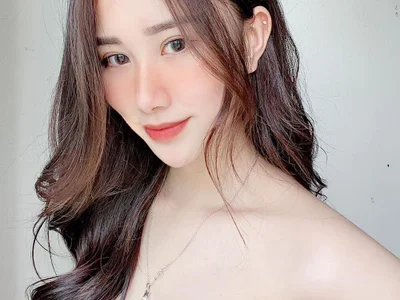 Bella8386 on StripChat