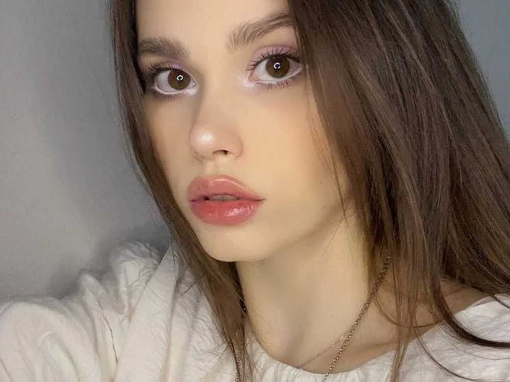 LoraLargena offline chatrum