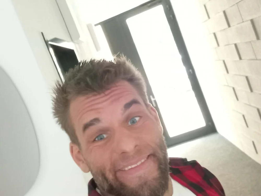 sexiesspicy's Offline Chat Room