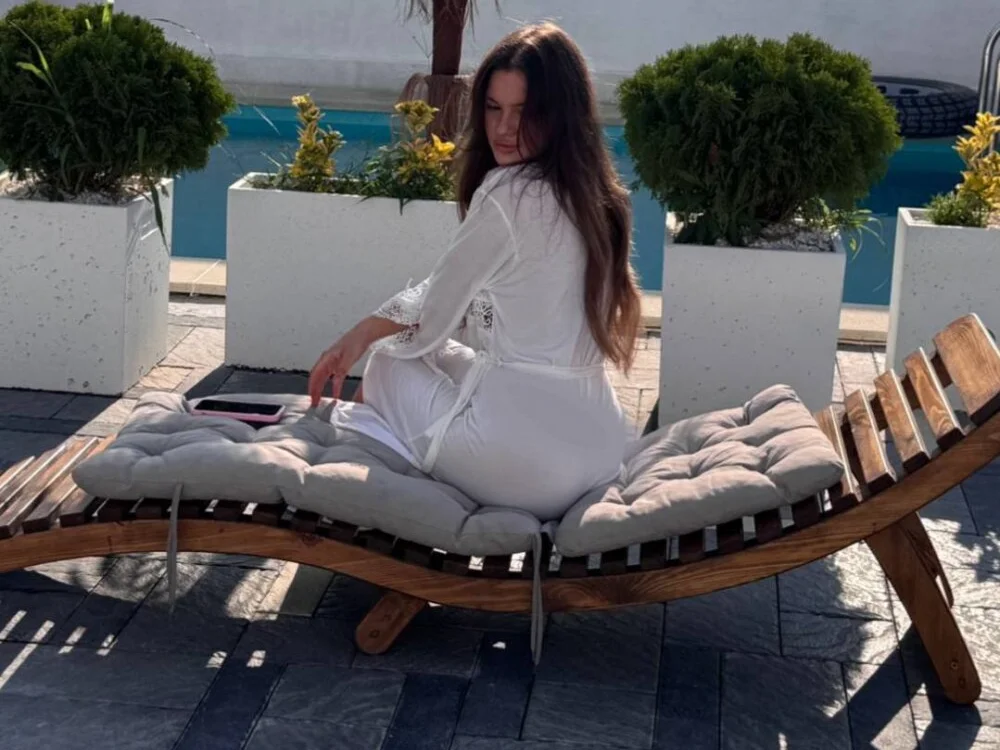 KacieBalcos: офлайн-секс-чат