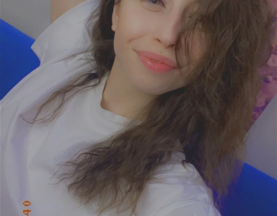 KerryBriesct's Offline XXX Chat