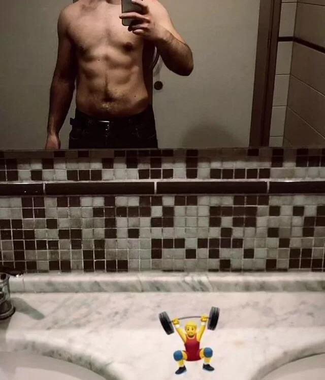 mauroxx08 Offline XXX-Chat