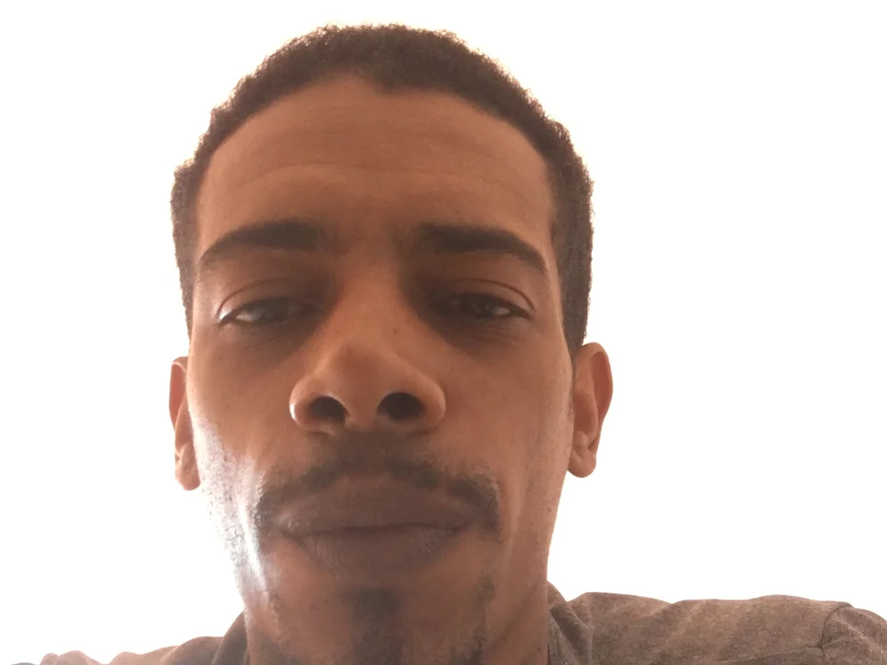 rolapreta121's Offline Chat Room