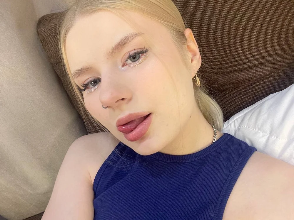 shizochka's Offline XXX Chat