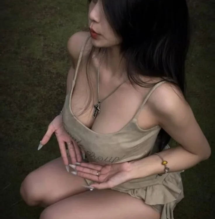 Suki_99 Chat XXX offline