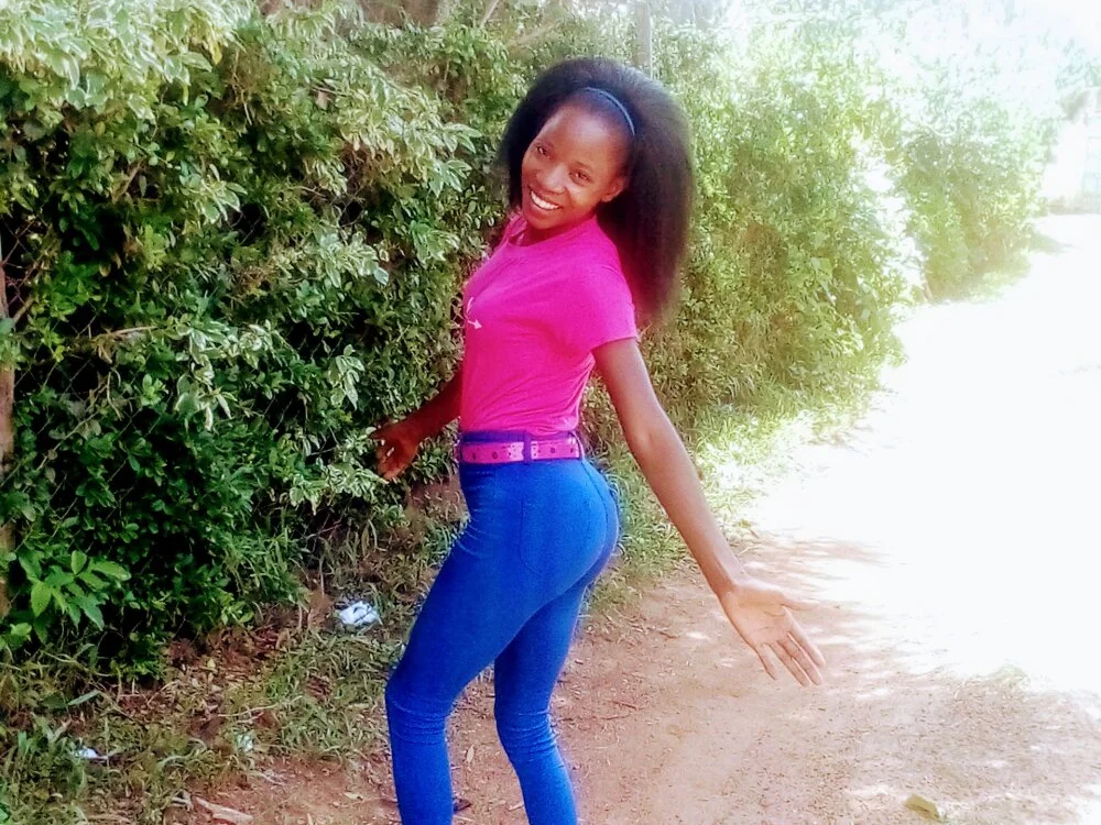 Ebonykezzia – Offline XXX chat