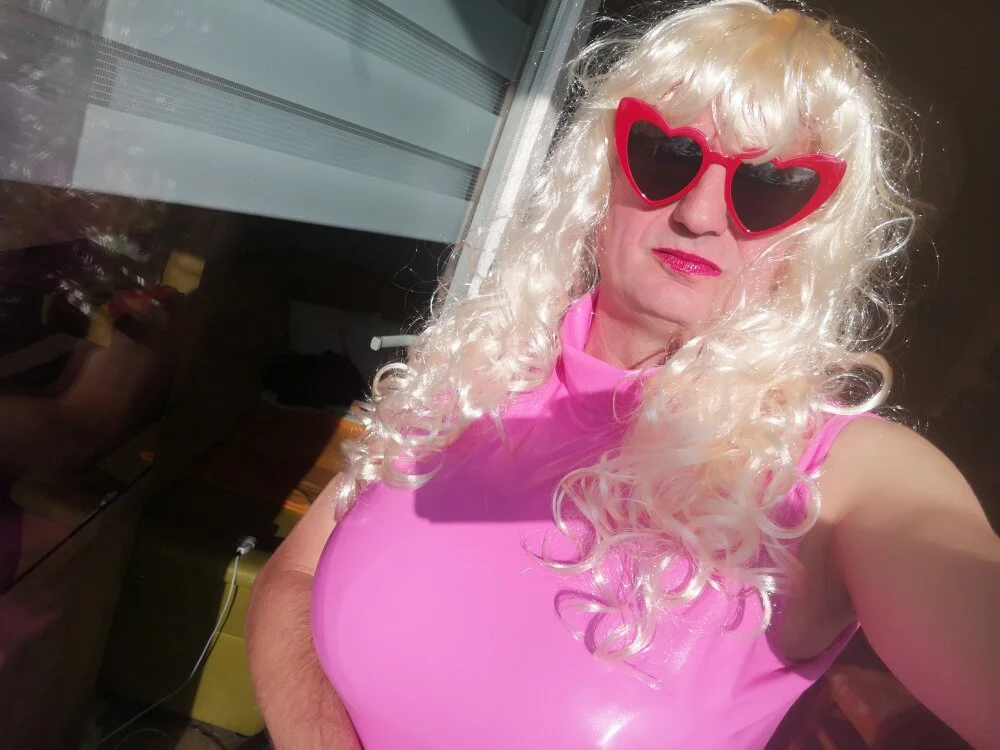 ProfiBitchNina's Offline XXX Chat