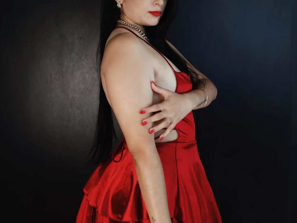 BiancaaRose's Offline Chat Room