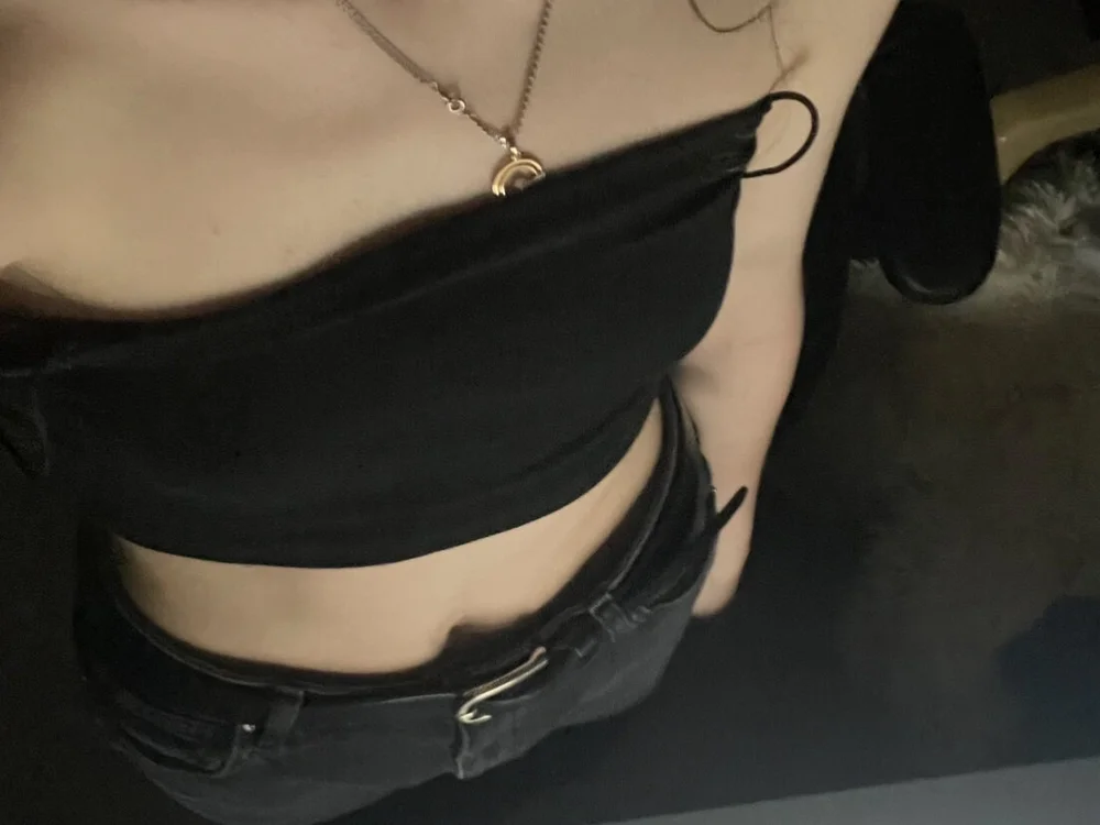 E11EVENTH Adlı Modelin Çevrimdışı XXX Sohbeti
