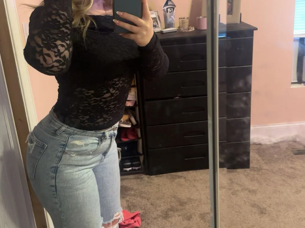yourfavslut_01 offline chatrum