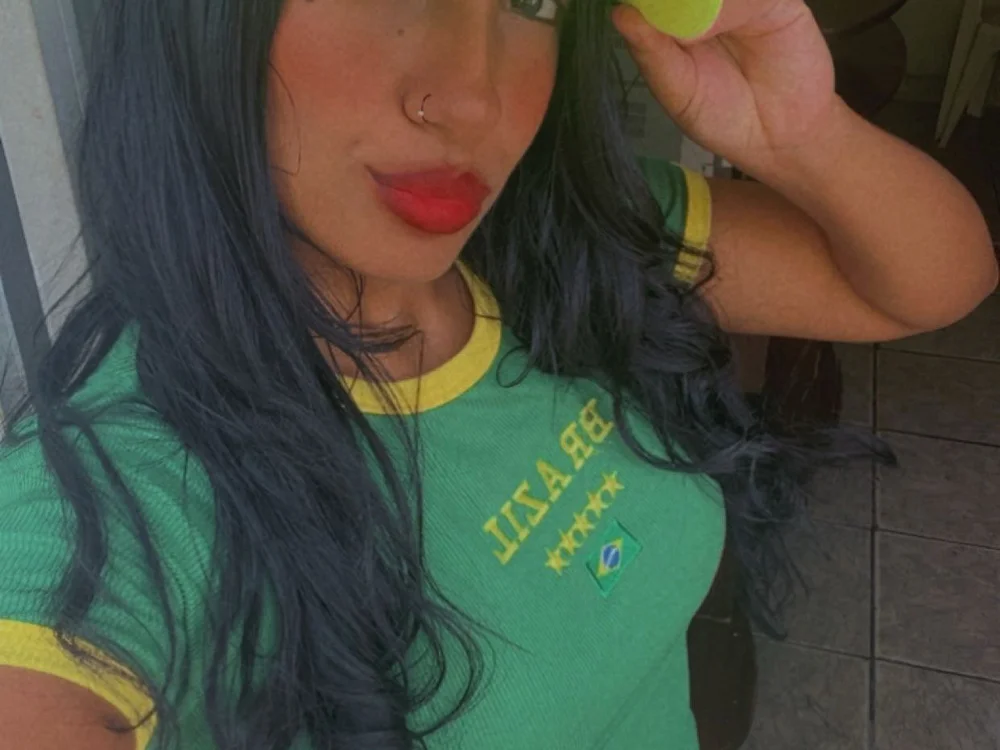 غرفة دردشة Emilly202 دون اتصال