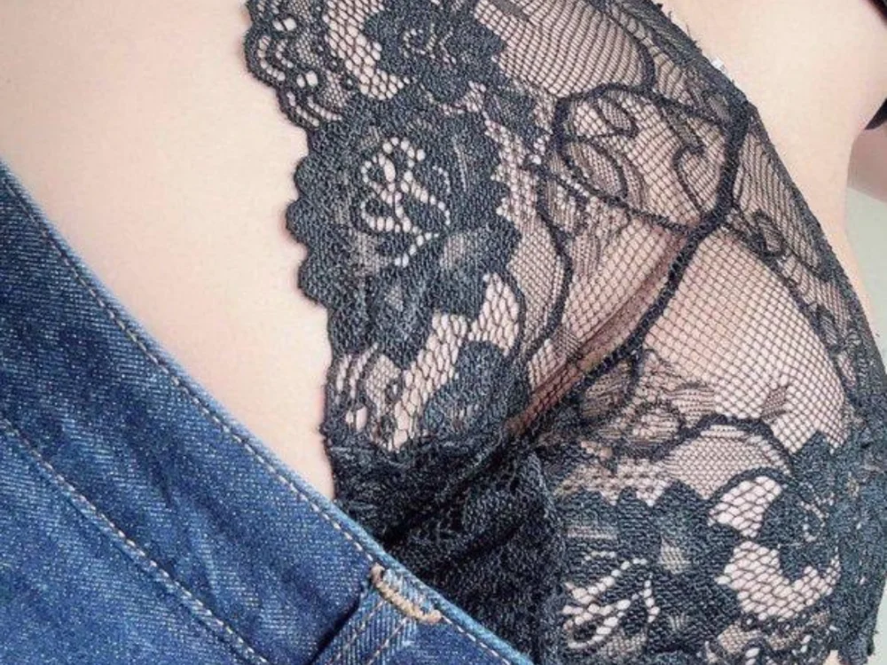 MikyVesela 离线XXX聊天