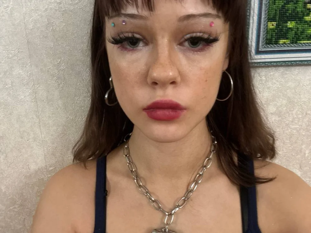 JenineAlatorre 離線 XXX 聊天