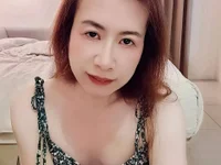 Модель TiffanyC_4772