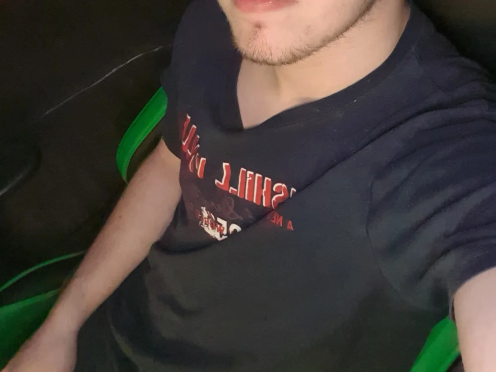 sven7962's Offline Chat Room