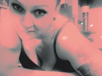 crimsonrose444's Live XXX Chat