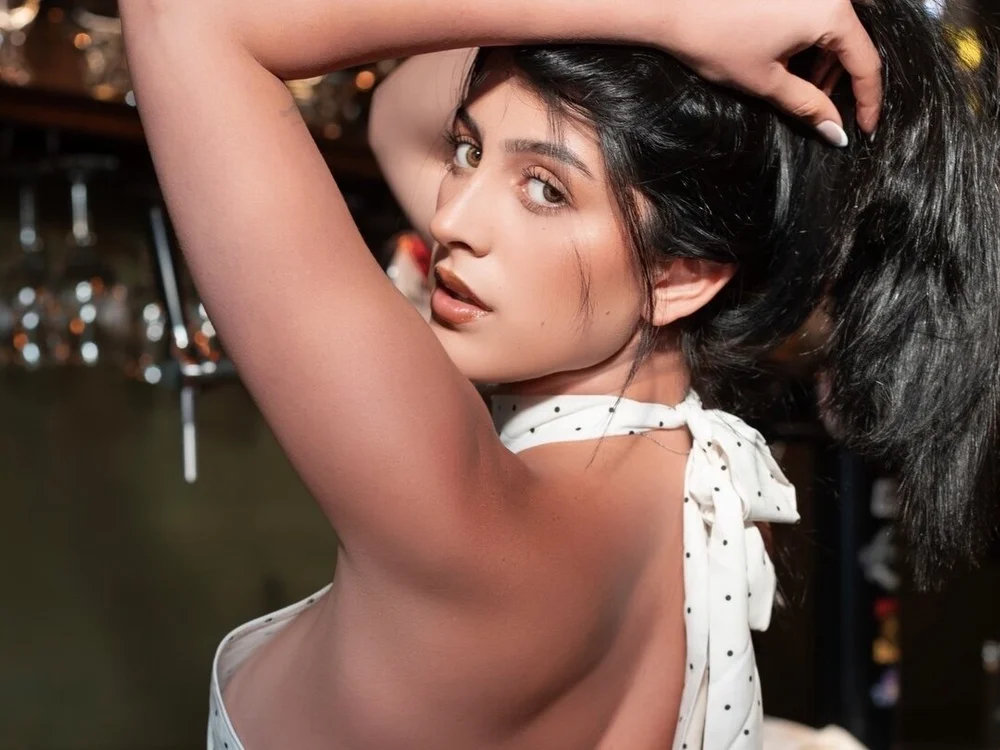 afrodita__25 離線 XXX 聊天