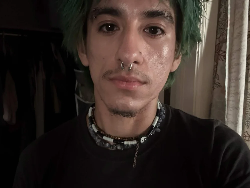 ilylucidn Offline chat-huone
