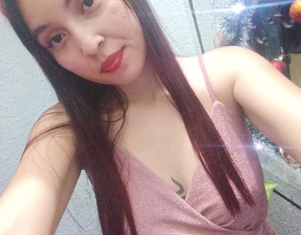 Kayllaa_1 offline chatrum