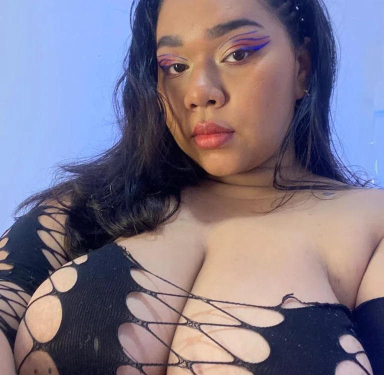 Dakotalove20 Adlı Modelin Çevrimdışı XXX Sohbeti