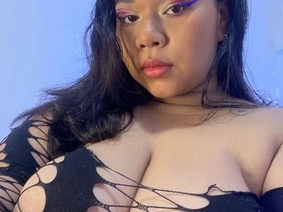 Dakotalove20 on StripChat