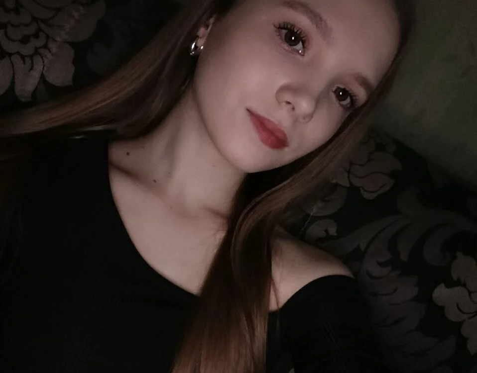 Adria_Arjona: συνομιλία ΧΧΧ εκτός σύνδεσης