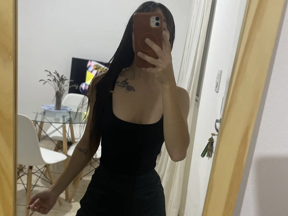 SerenaLovee offline chatrum