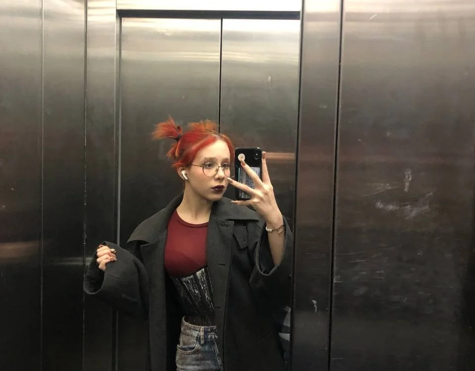 RubiReynnn Adlı Modelin Çevrimdışı XXX Sohbeti