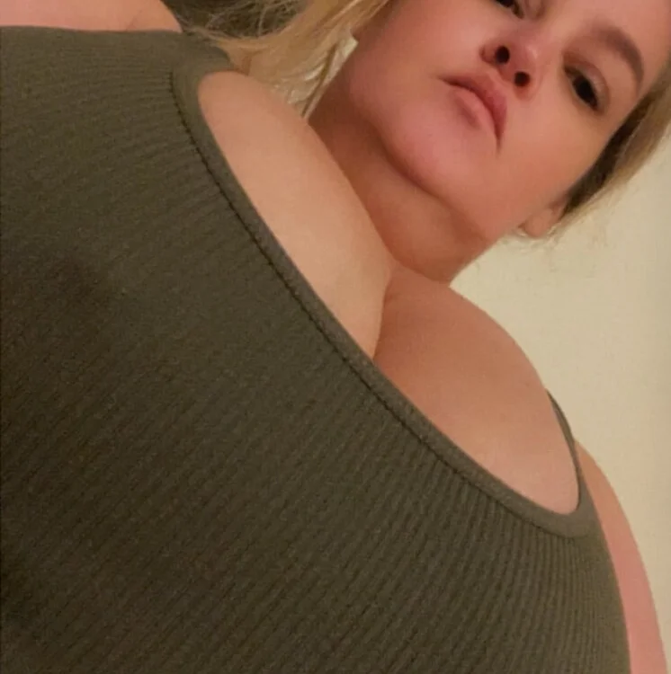 PrincessDesire's Offline Chat Room