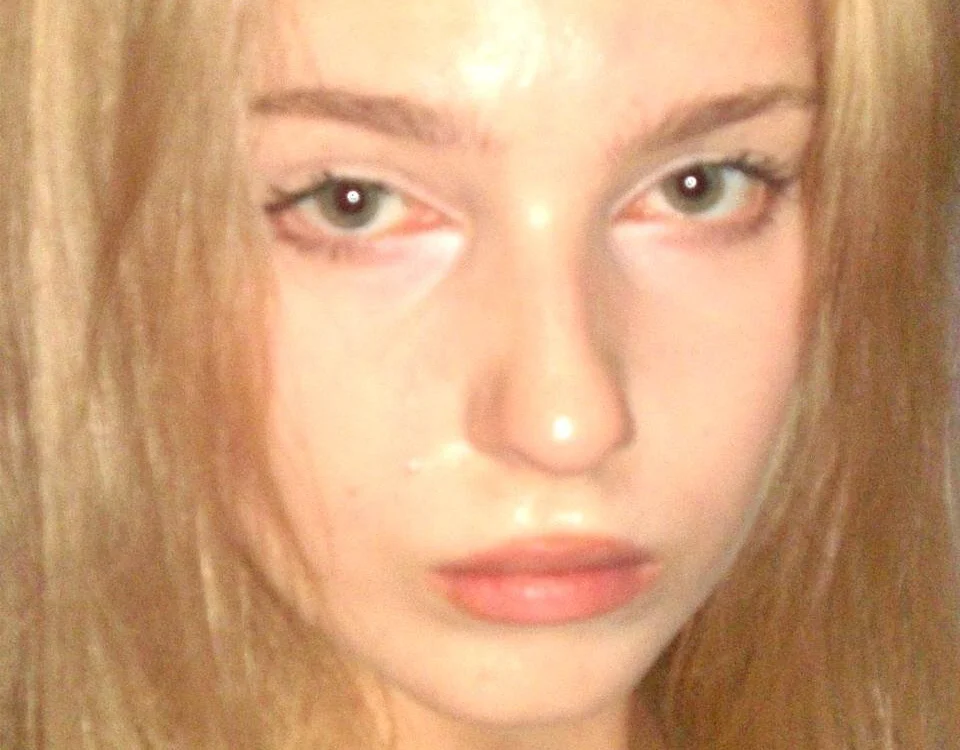 MaydaDumford offline chatrum