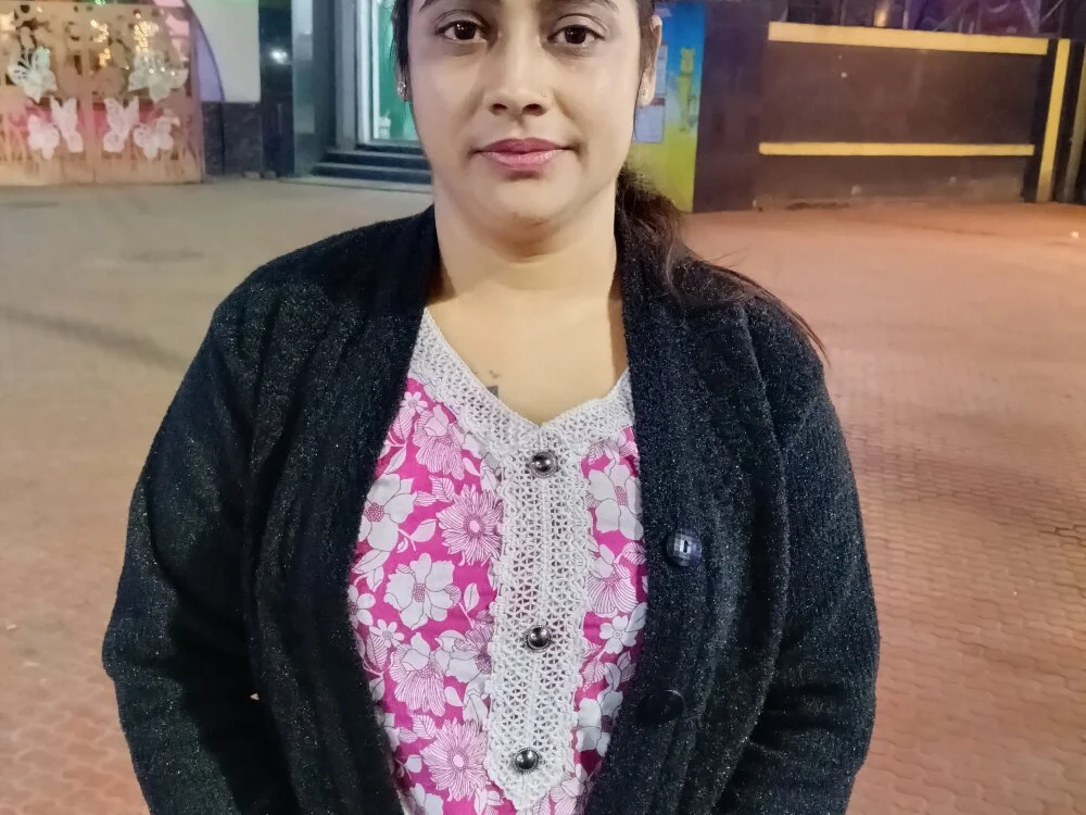 Diya__17 Offline XXX-Chat