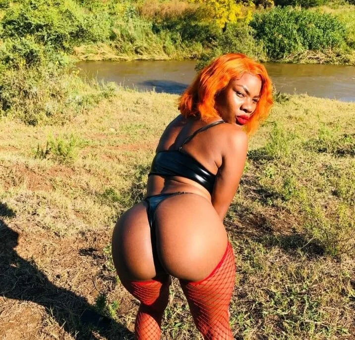 Chatroom XXX hors ligne de Lyra-Wildflower007