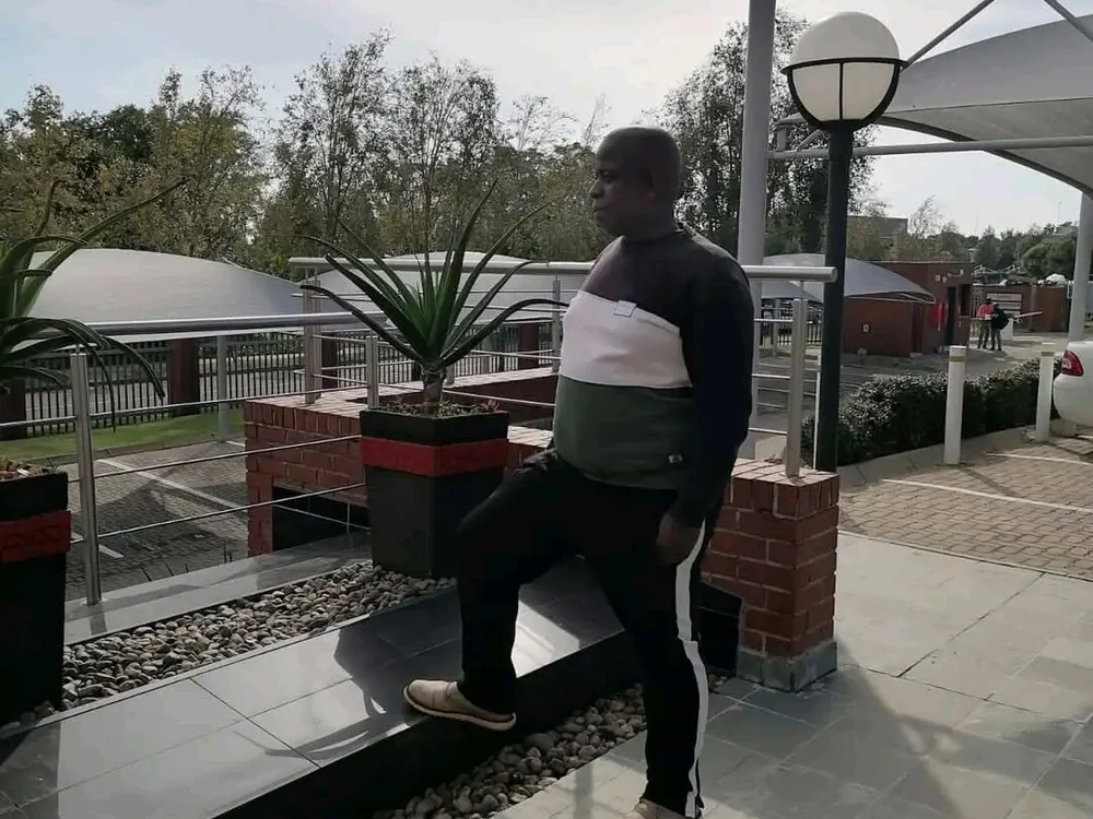 دردشة KINGSOLLS الجنسية دون اتصال