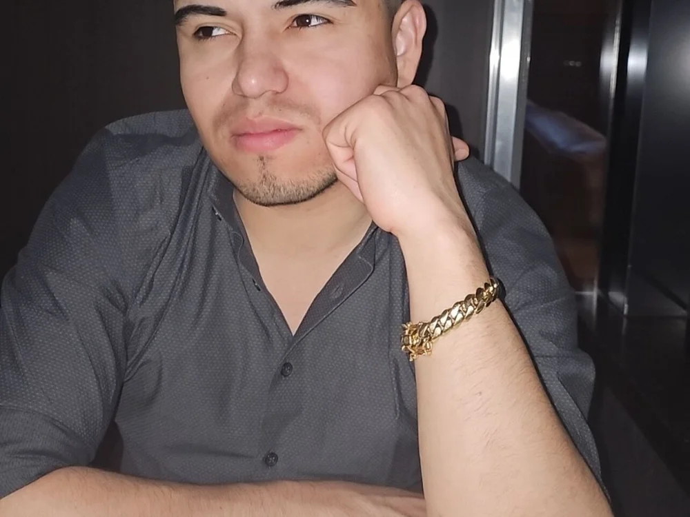 Armand94's Offline Chat Room