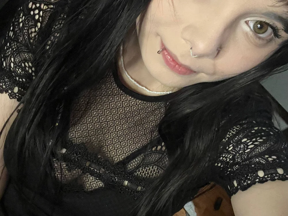 alicegoth офлайн XXX чат