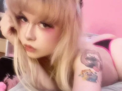 JudiRush Female Dirtytalk Online Webcam Strip