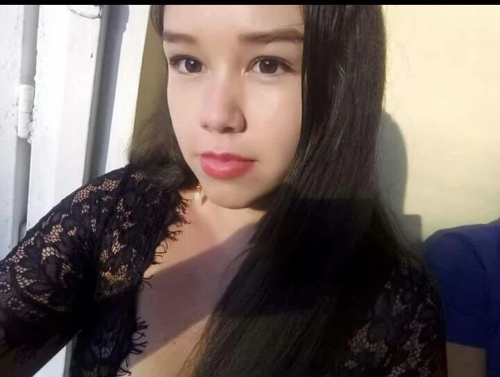 Offline chatovací místnost hellen_hottie